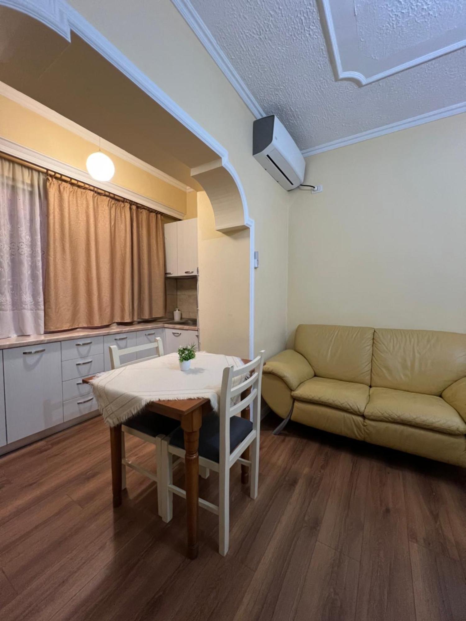 Alle'S M Shyri Studio Apartment Tirana Exteriér fotografie