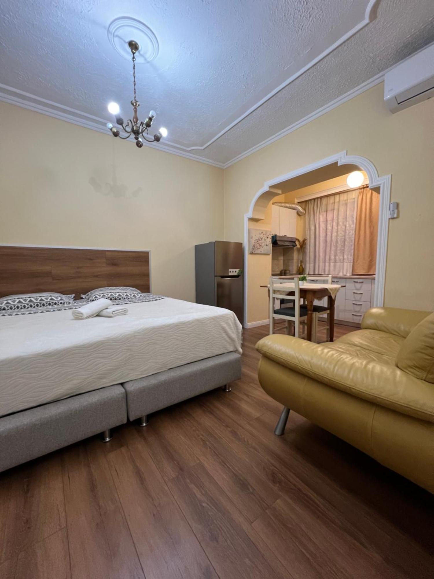 Alle'S M Shyri Studio Apartment Tirana Exteriér fotografie